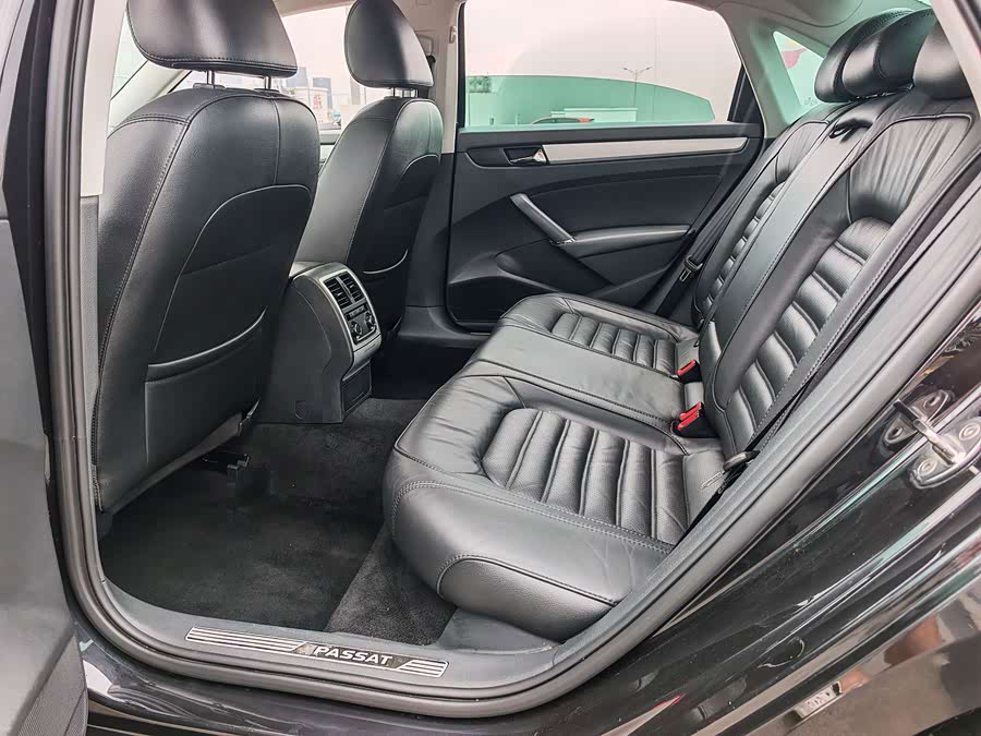 Volkswagen Passat 2015, фото 9