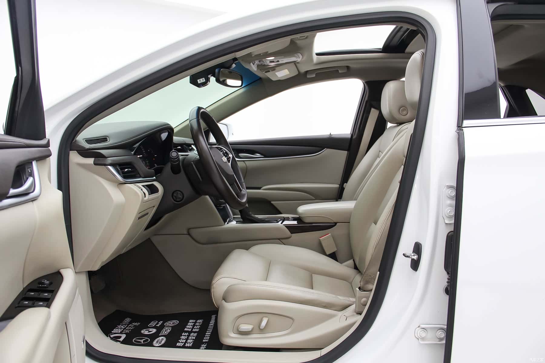Cadillac XTS, 2016 9