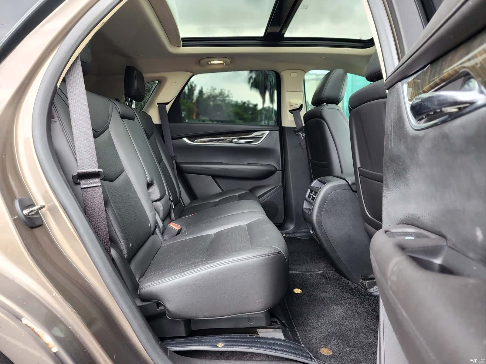 Cadillac XT5, 2017 10