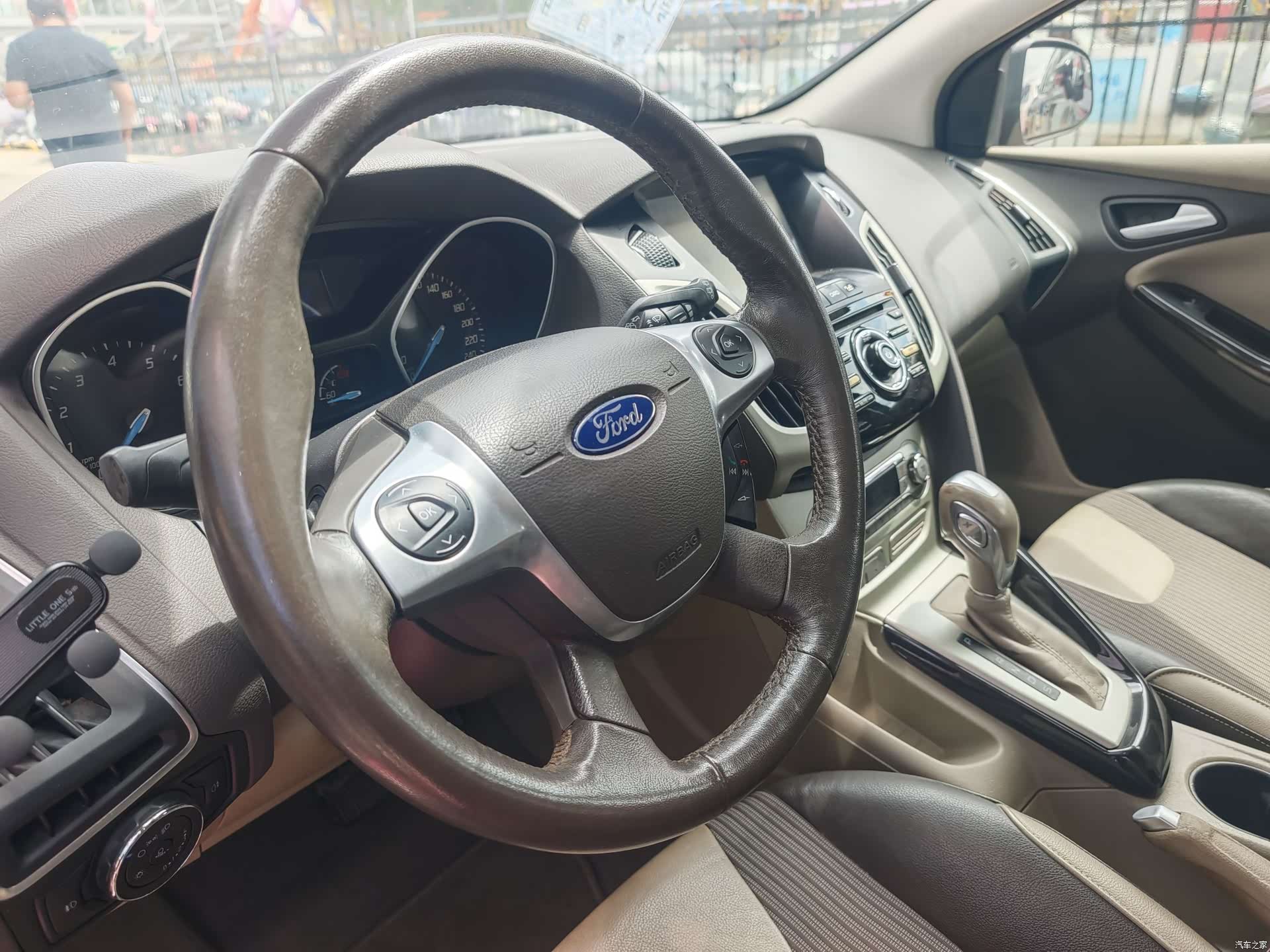 Ford Focus, 2014 11