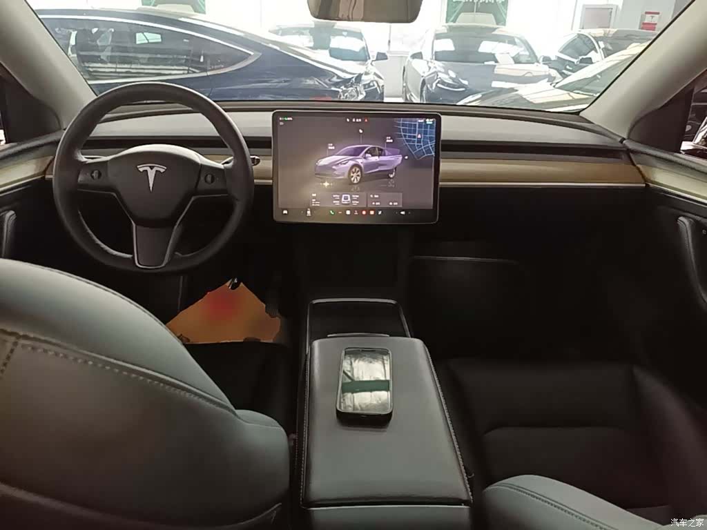 Tesla Model Y, 2023 10