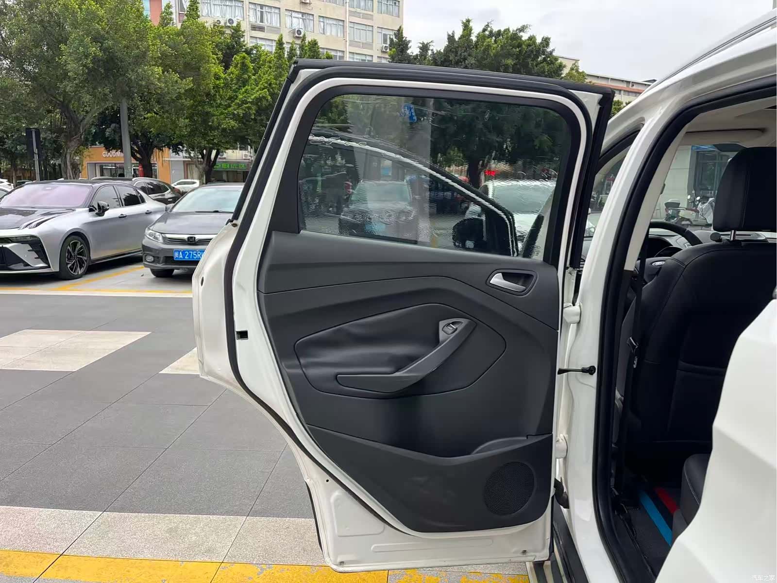 Ford Kuga, 2018 16