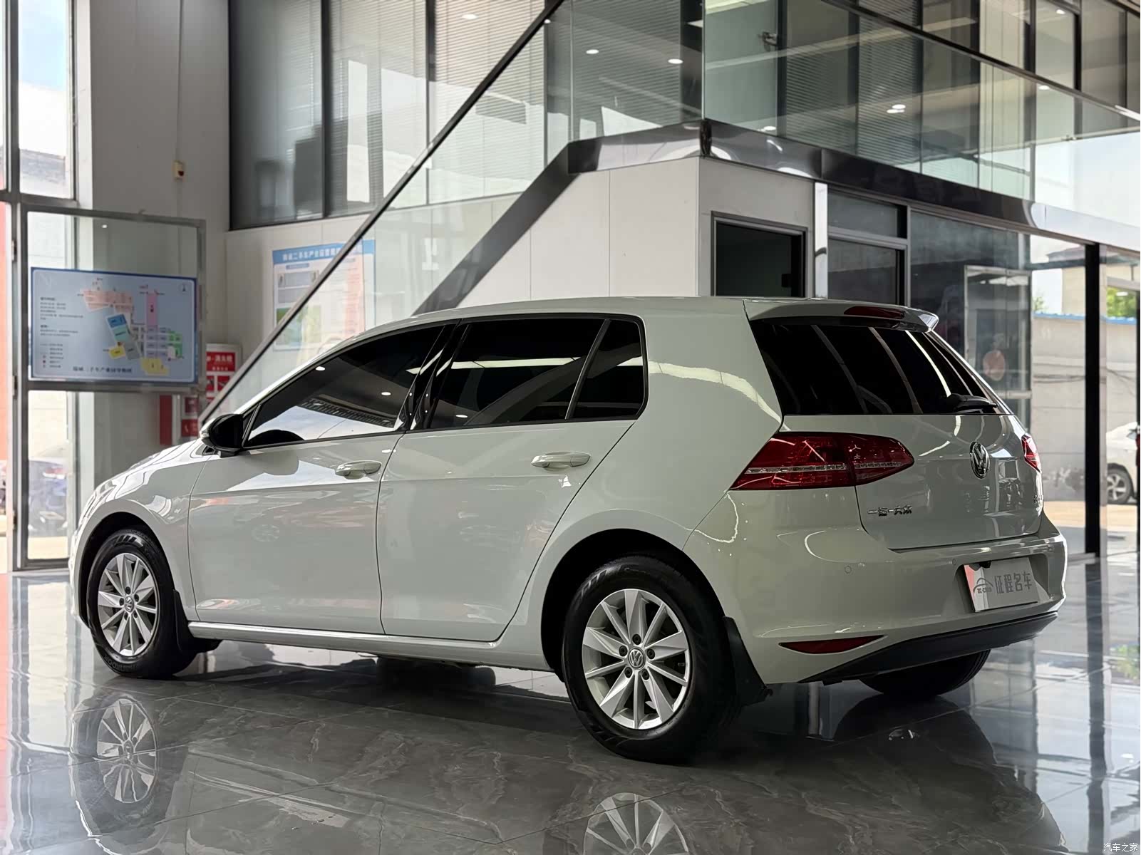 Volkswagen Golf, 2016 все фото