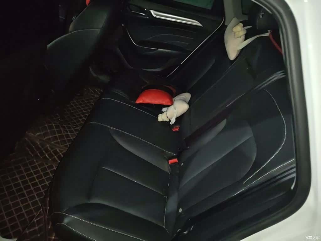 Roewe i6, 2017 13
