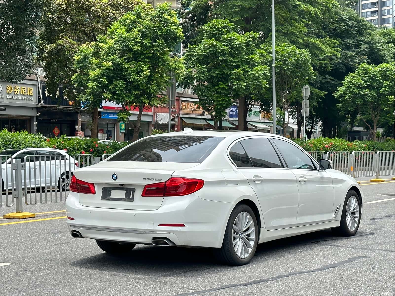 BMW 5 Series, 2020 4