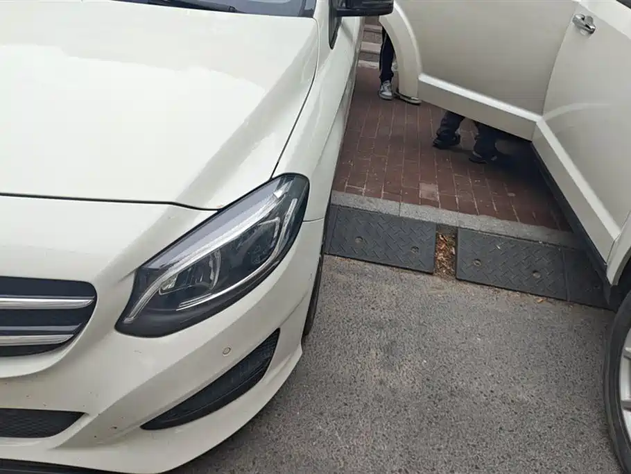 Mercedes-Benz Class B