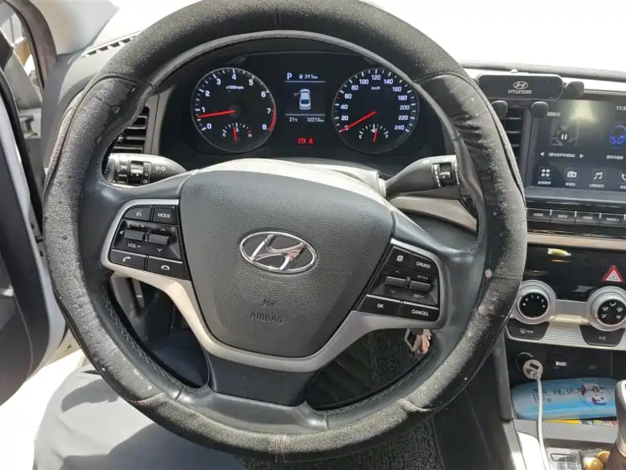 Hyundai Lead