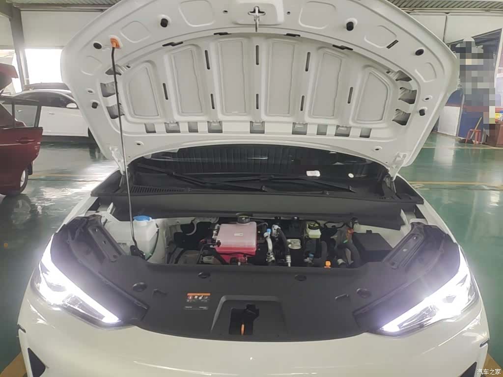 Geely Galaxy E5, 2026 20