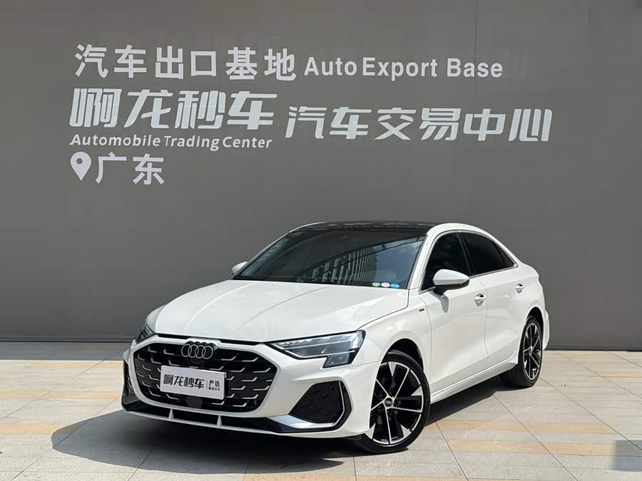 Audi A3 2026, фото 1