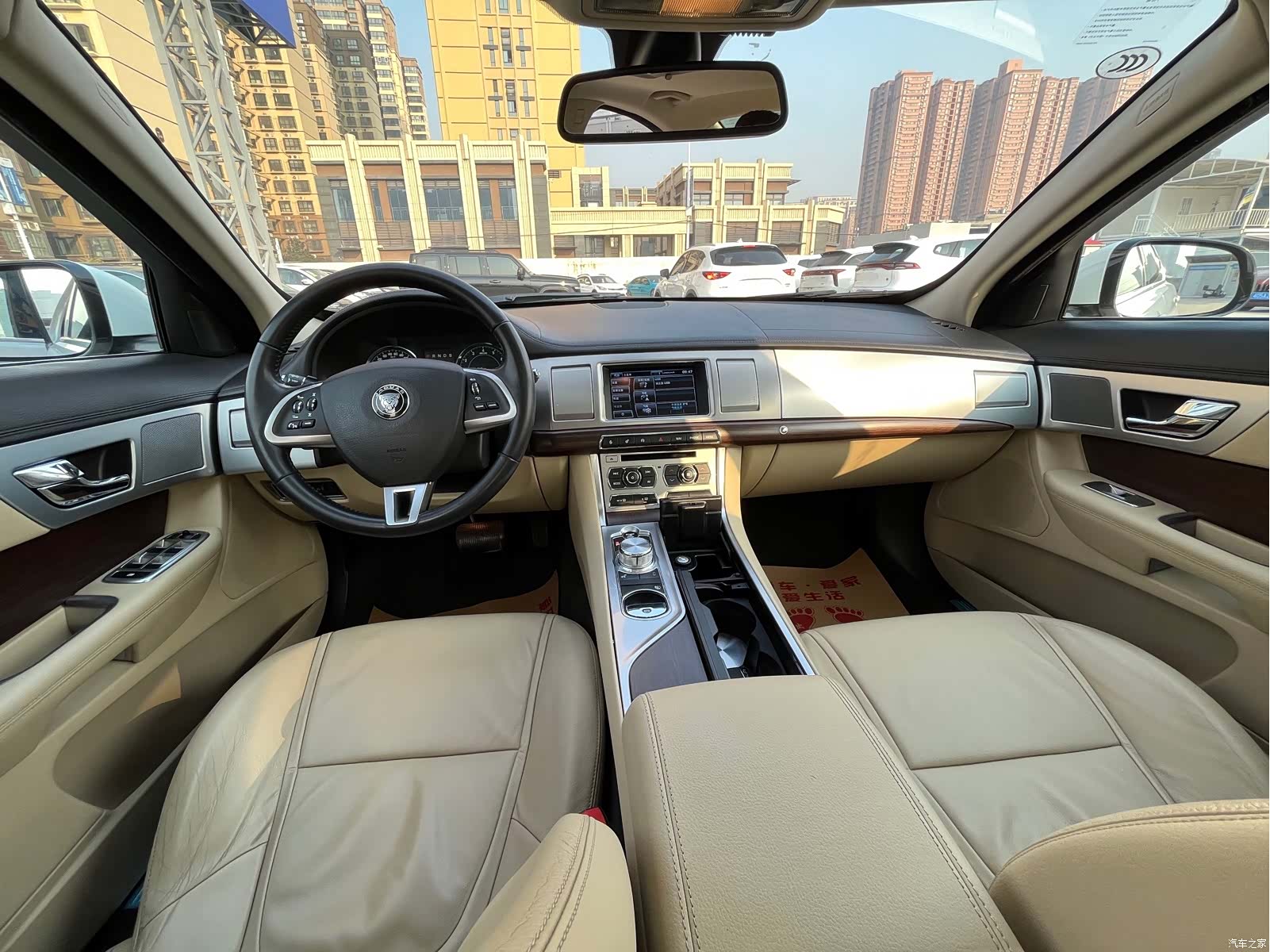 Jaguar XF, 2014 9