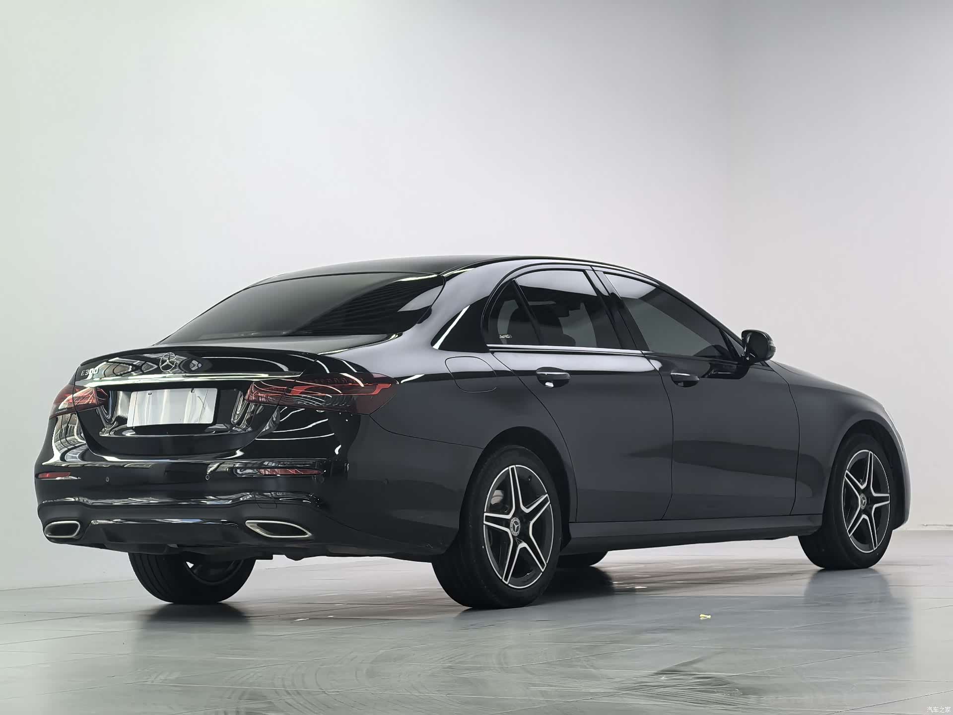 Mercedes-Benz E-Class, 2023 все фото