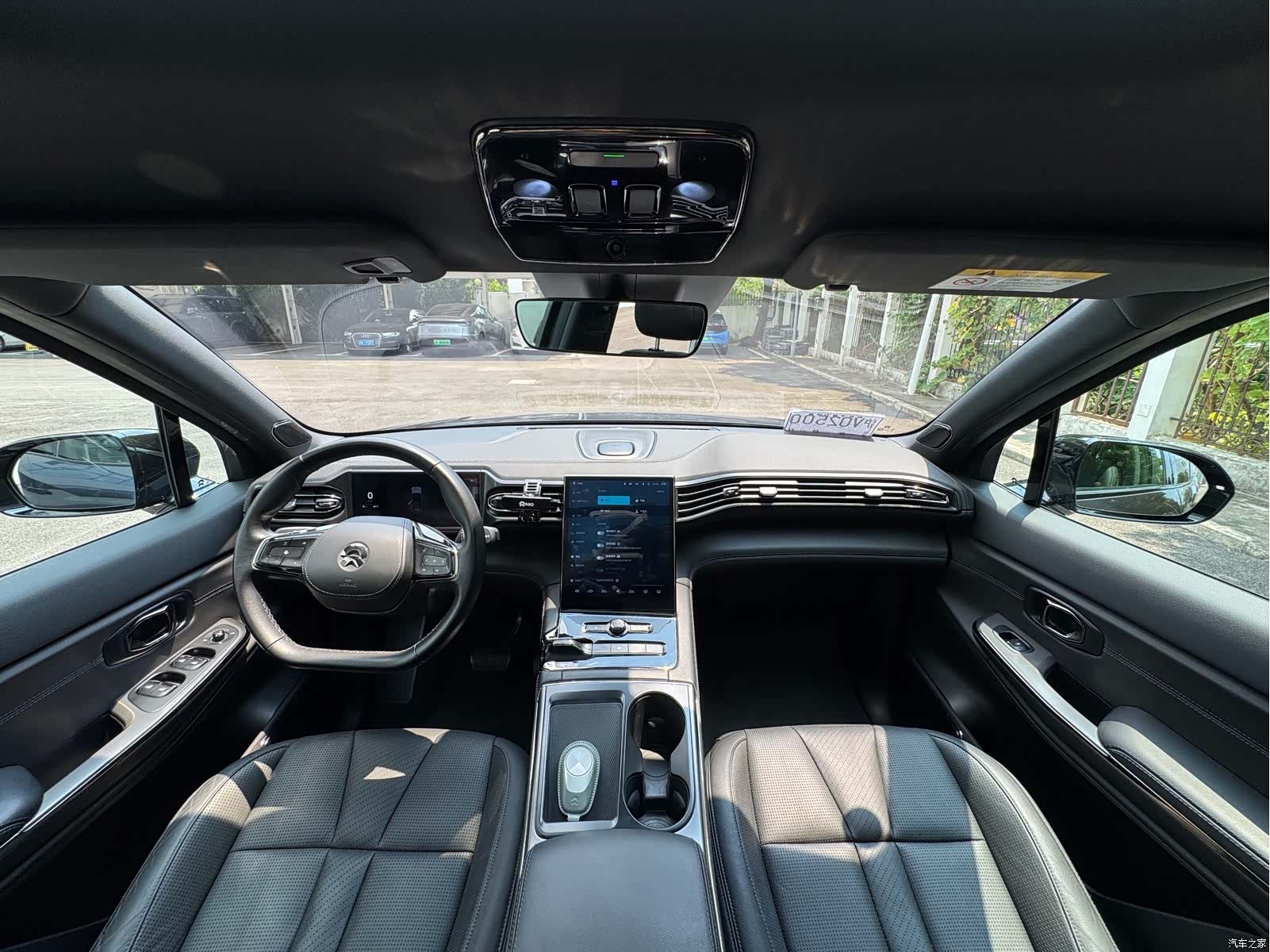 NIO ES8, 2021 14