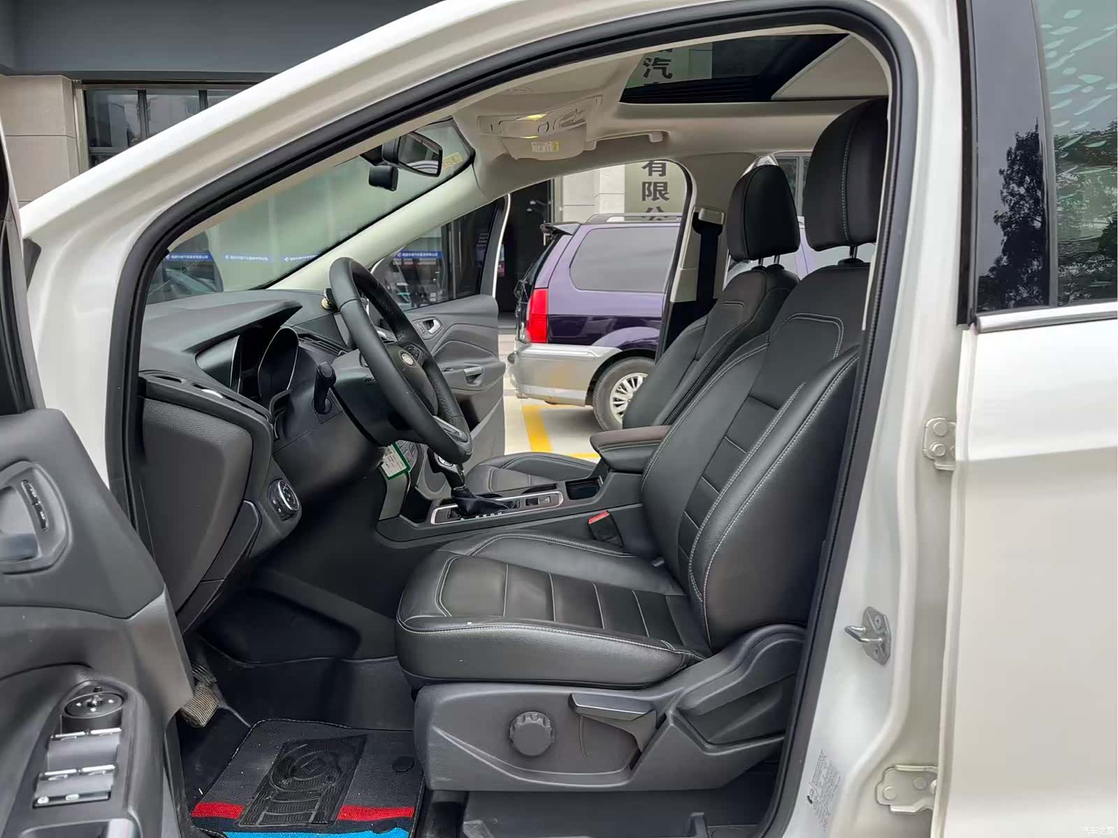 Ford Kuga, 2018 13