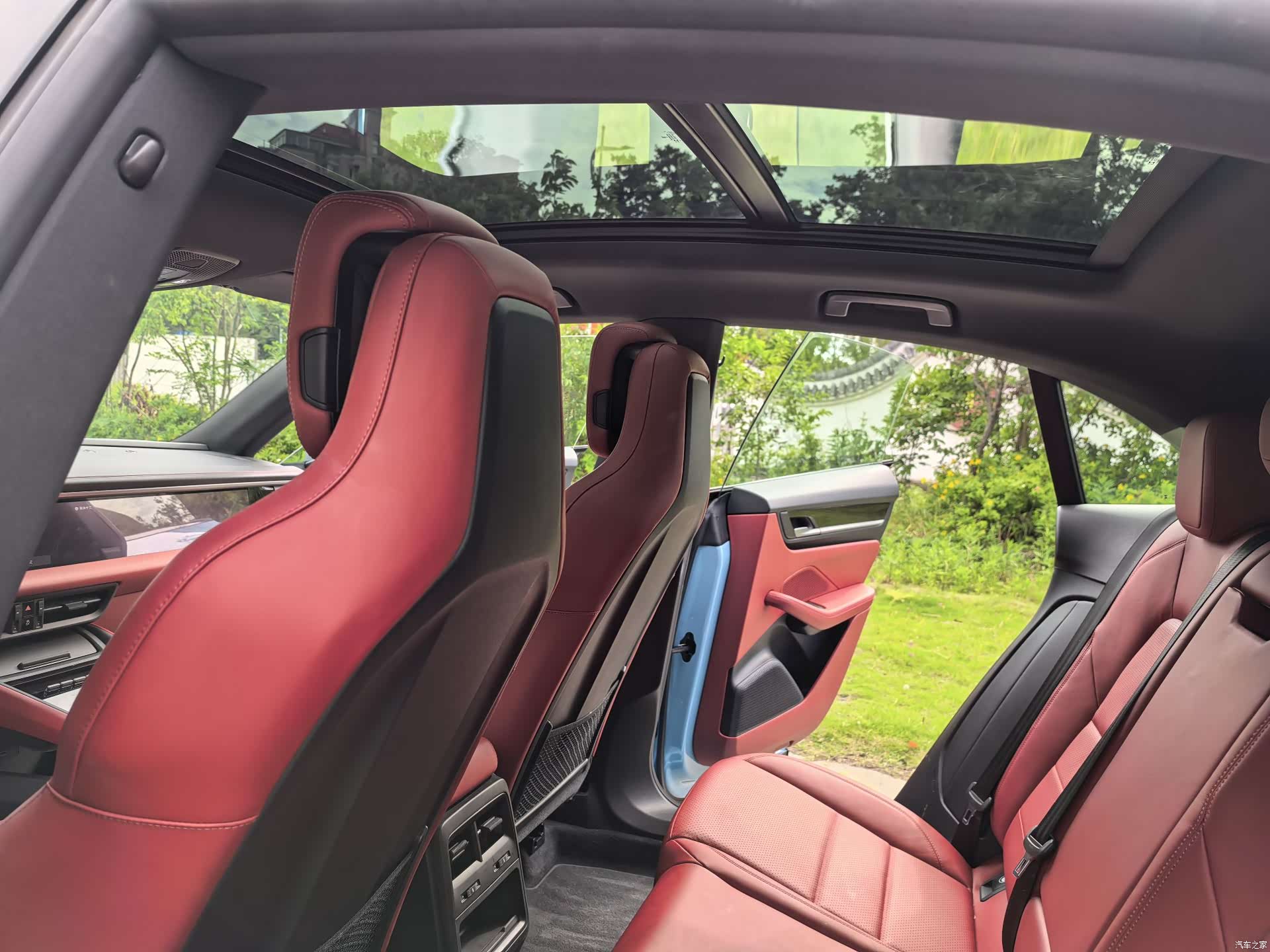 Porsche Macan, 2025 12