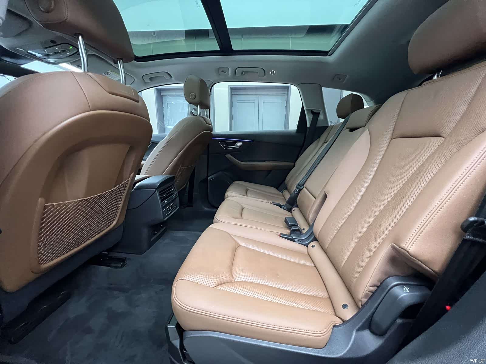 Audi Q7, 2023 10