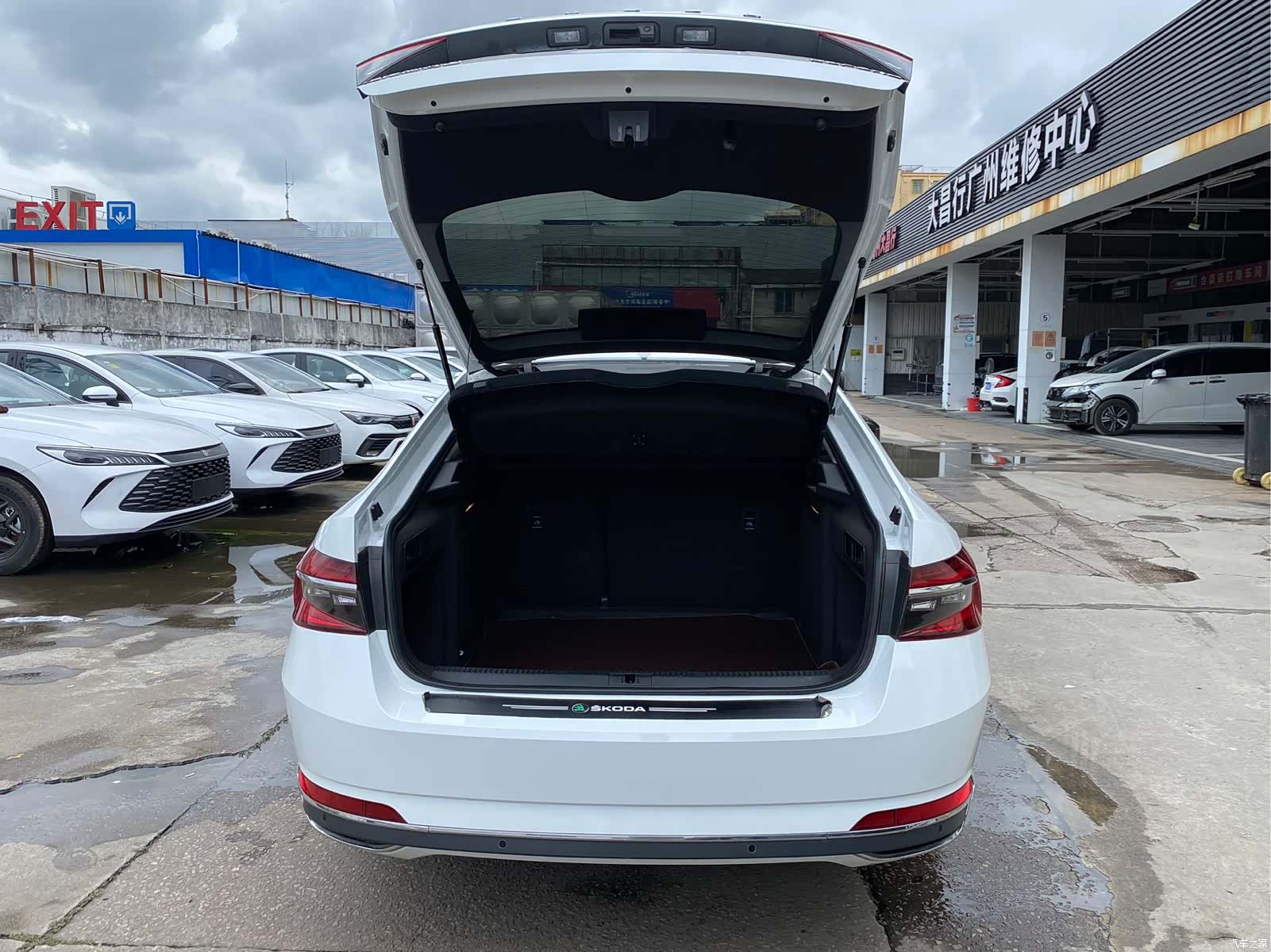 Skoda Superb, 2022 18