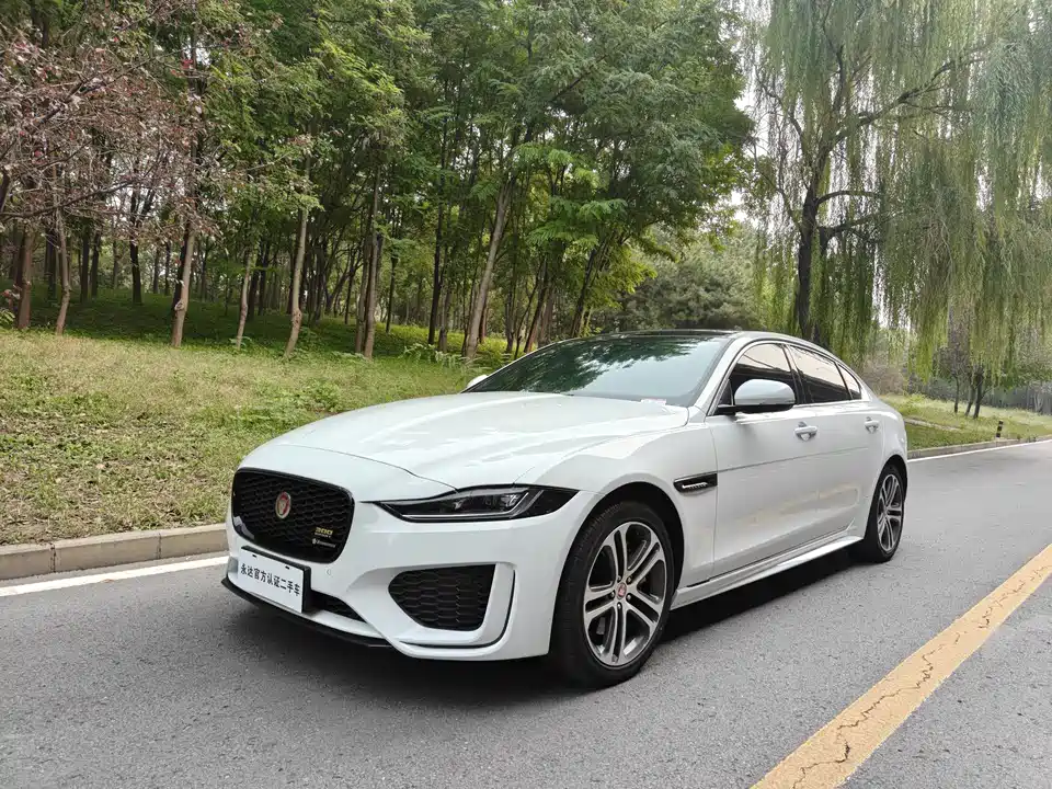 Jaguar XEL