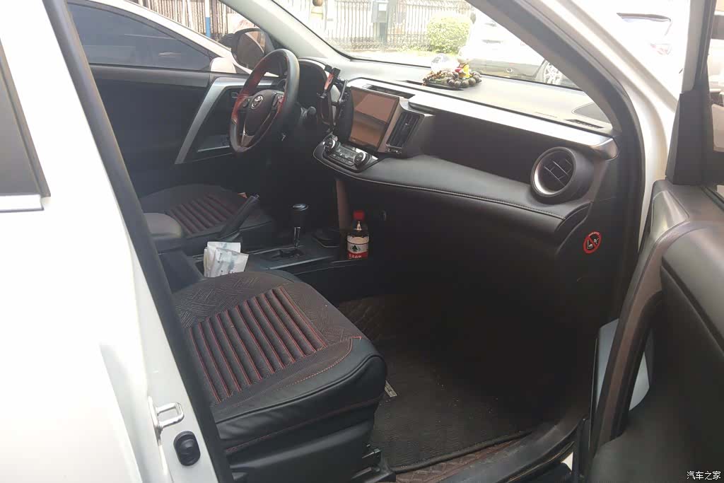 Toyota RAV4, 2018 8