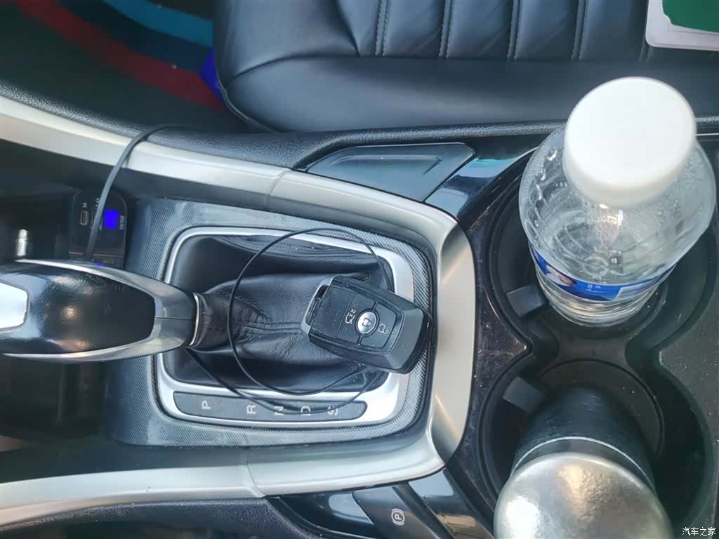 Ford Mondeo, 2015 12