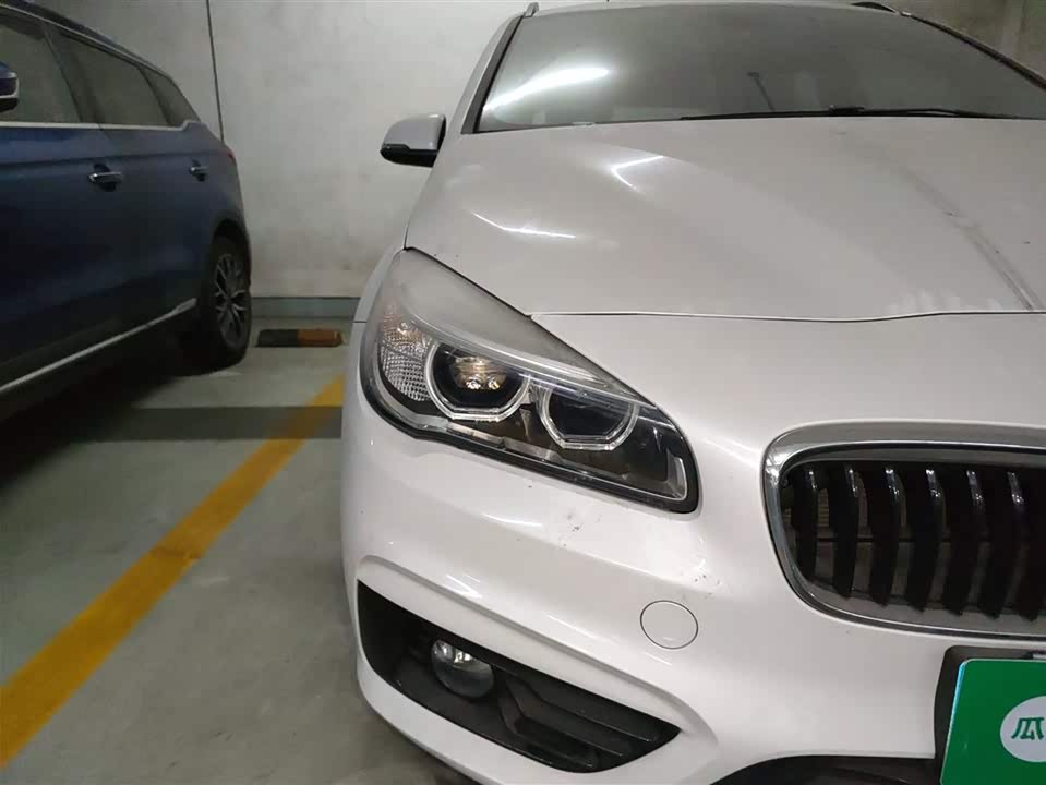 BMW 2 series station wagon