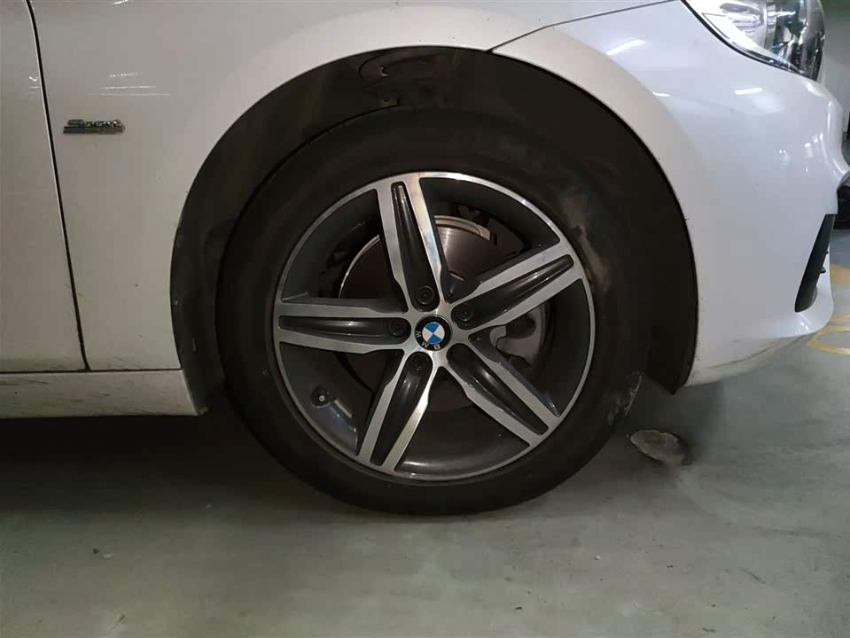 BMW 2 series station wagon