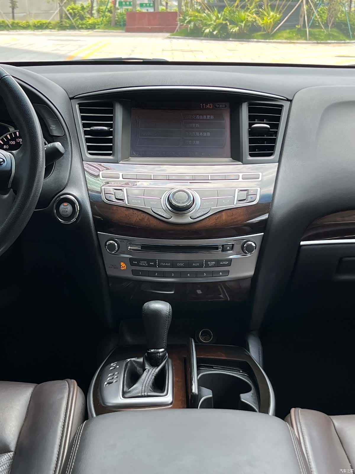 Infiniti QX60, 2014 13