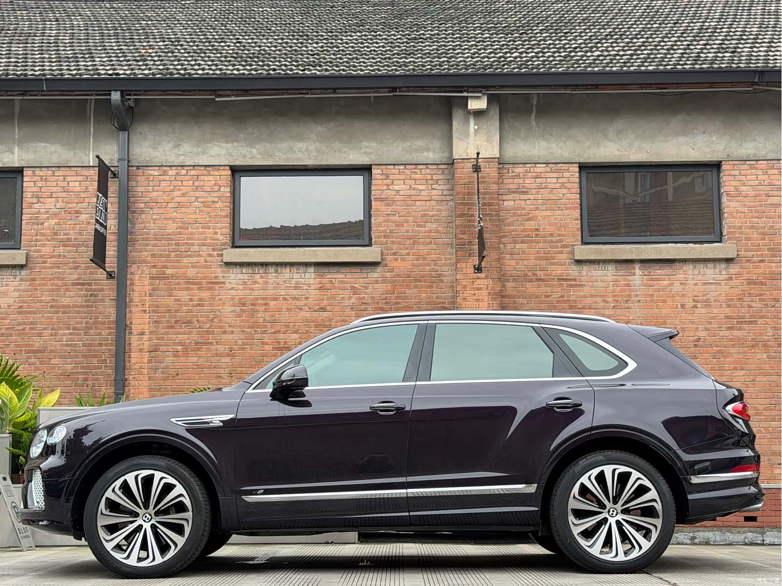 Bentley Bentayga, 2021 все фото