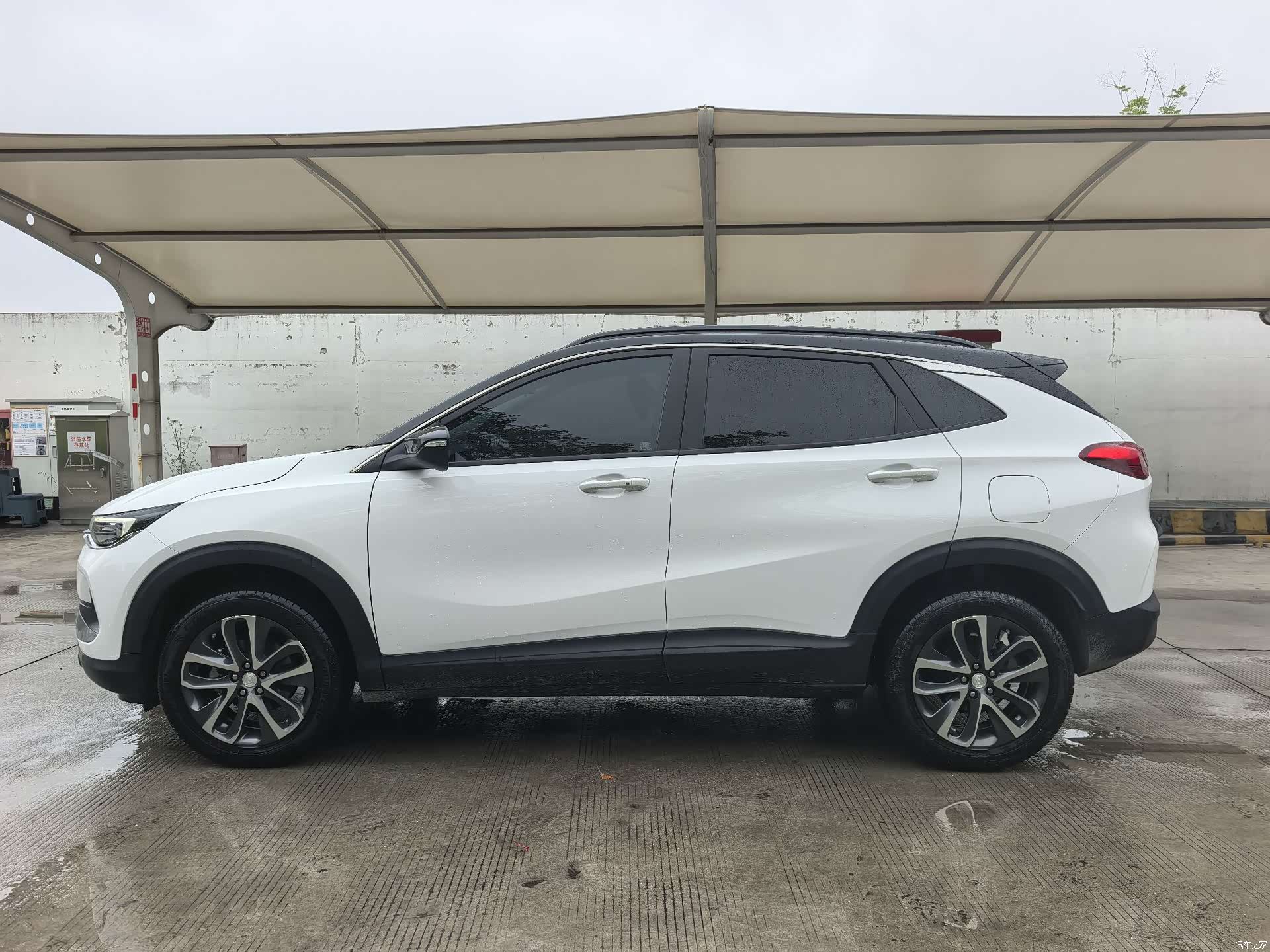 Buick Encore, 2023 8