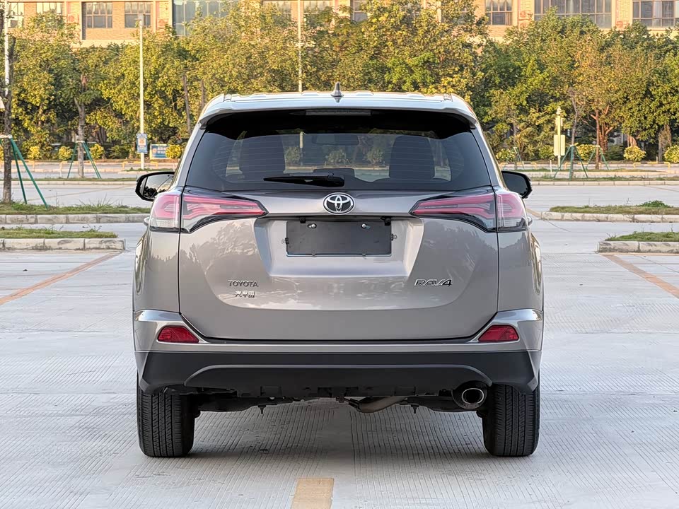 Toyota RAV4 Rongfang
