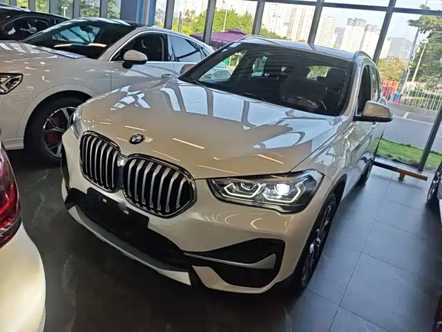 BMW X1 2021 — купить из Китая под заказ