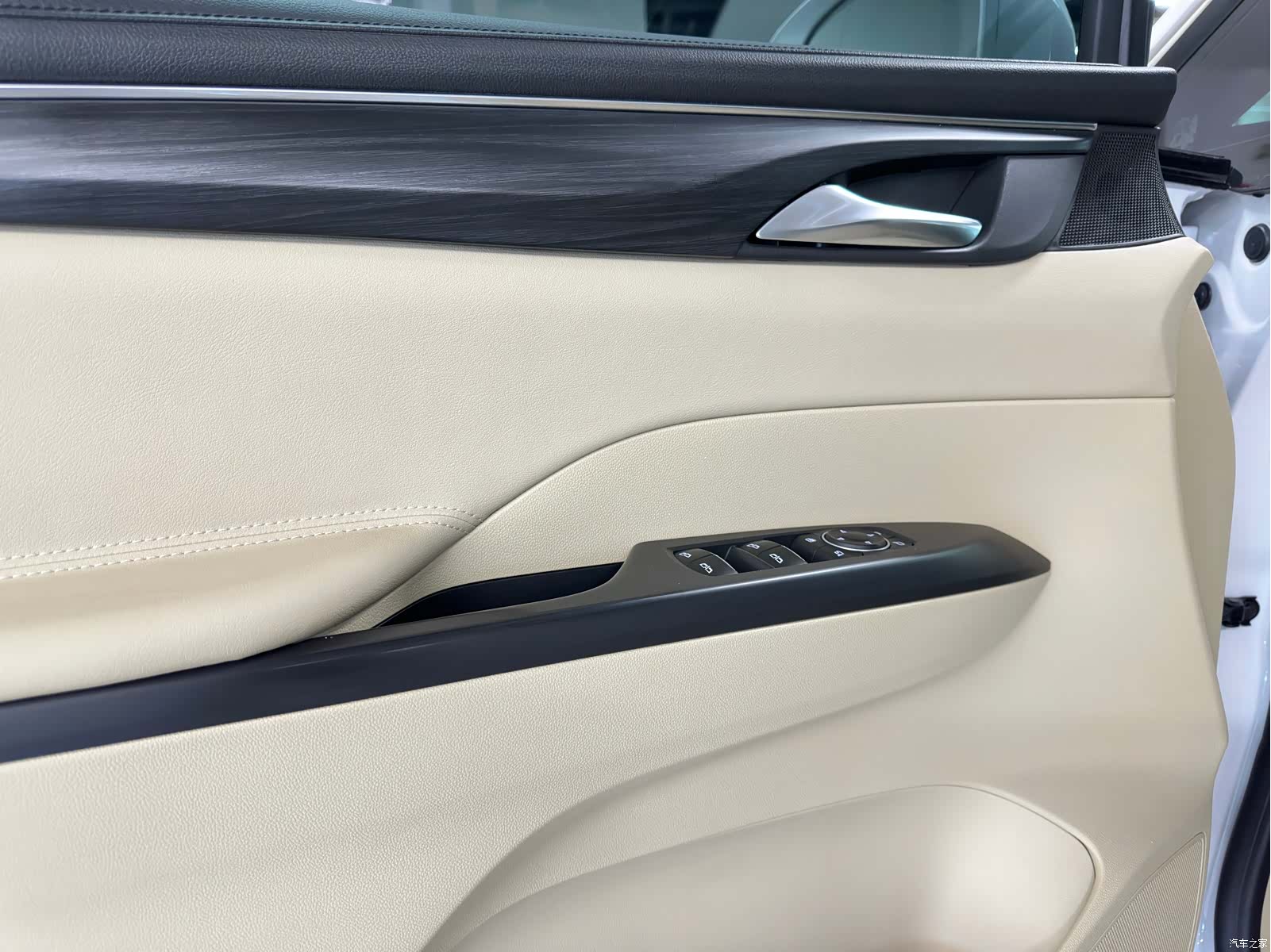 Buick GL8, 2023 7