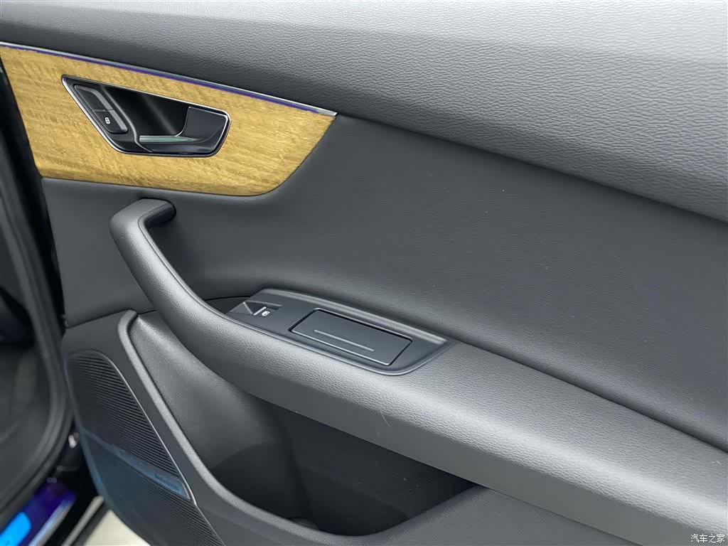 Audi Q7, 2022 24