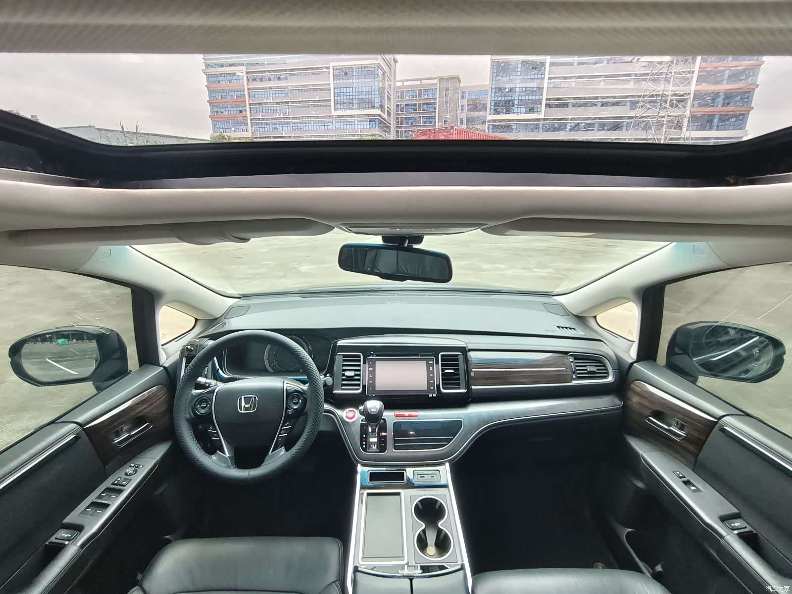 Honda Elysion, 2017 14