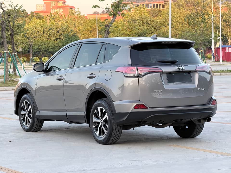 Toyota RAV4 Rongfang