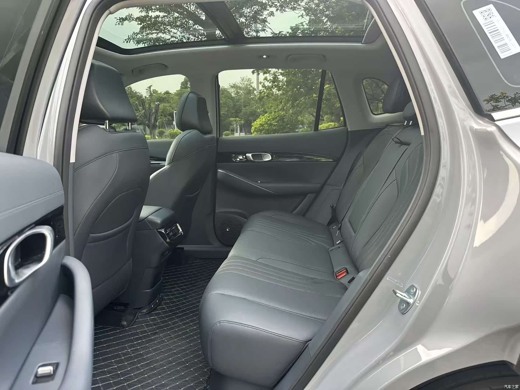 Geely Galaxy E5, 2026 8