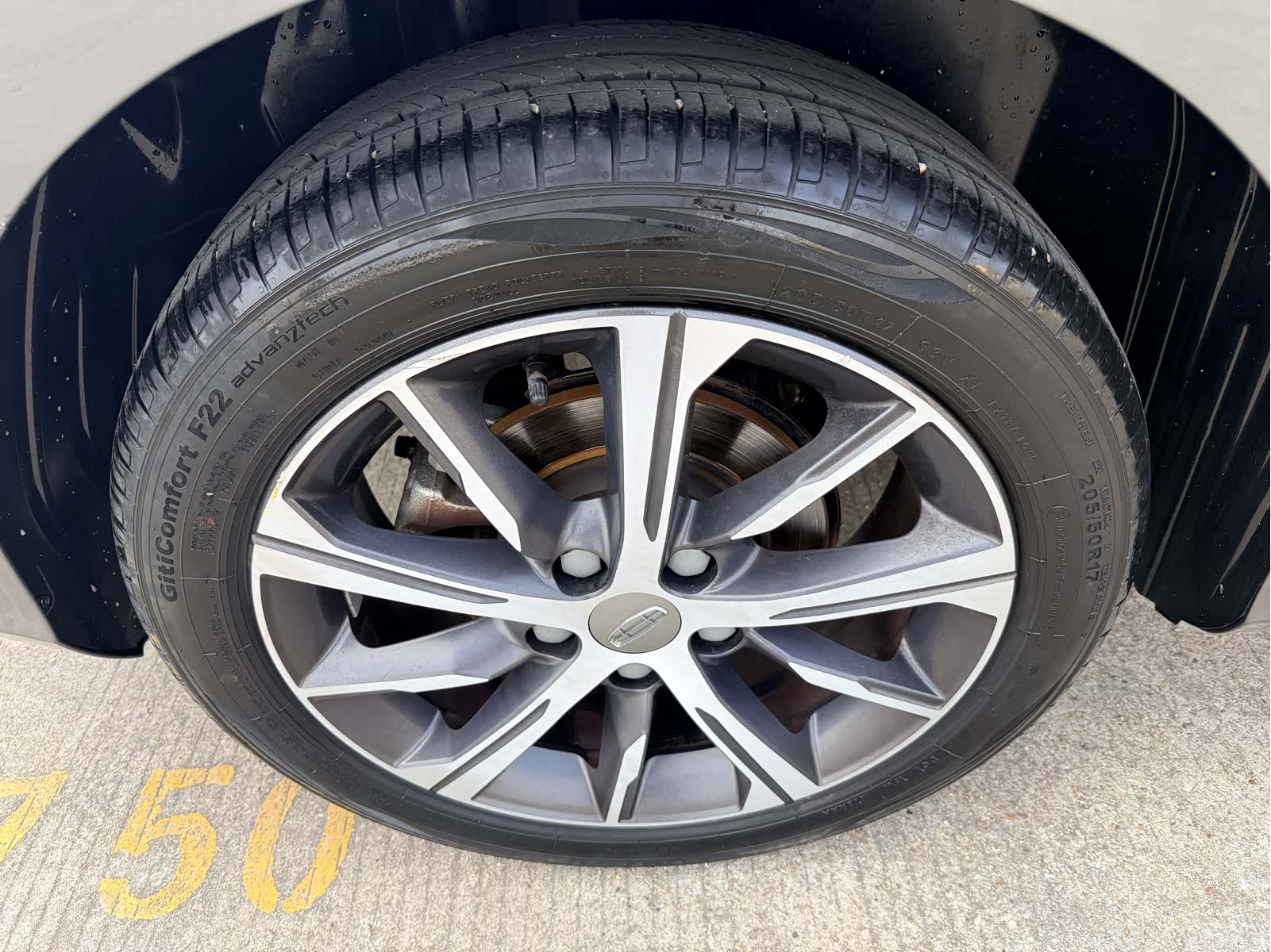 Geely Emgrand, 2021 все фото