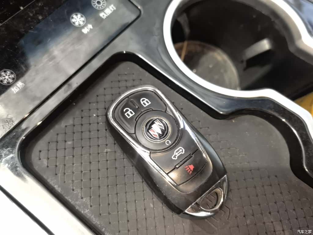 Buick GL8, 2024 9
