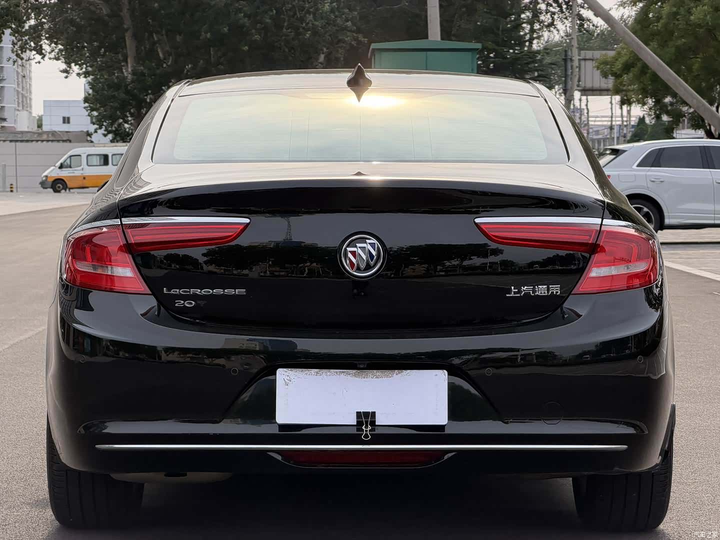 Buick LaCrosse, 2017 все фото