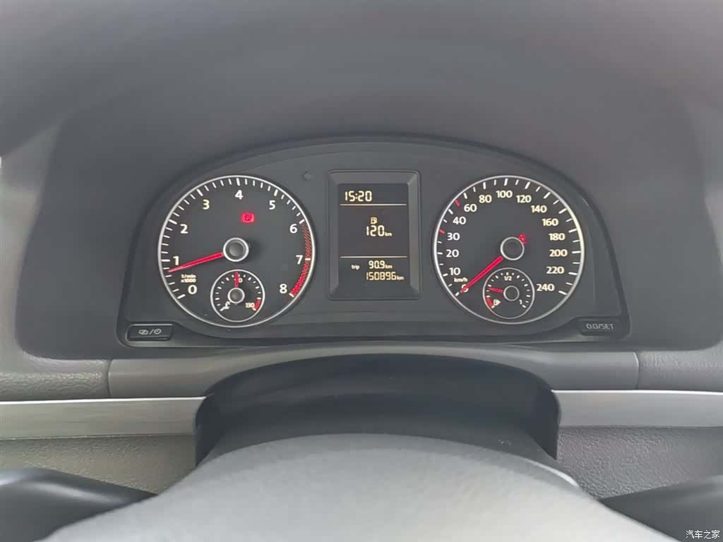 Volkswagen 5, 2014 12
