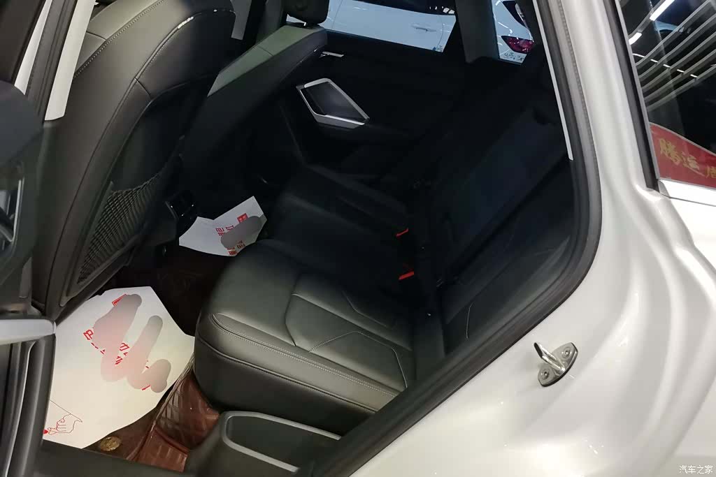 Audi Q3, 2021 11