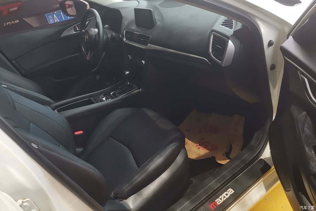 Mazda Mazda3, 2019 8