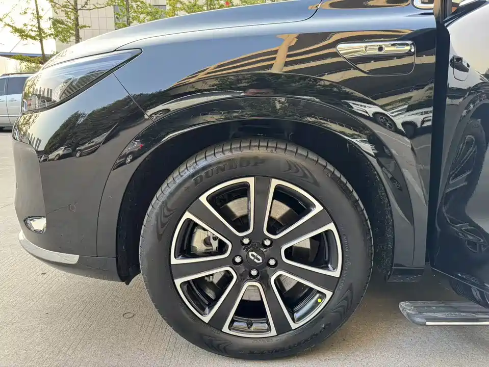 AITO Ask the world M7