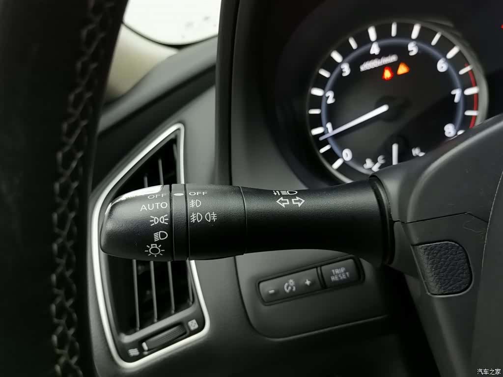 Infiniti Q50L, 2018 21
