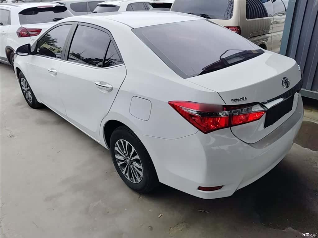 Toyota Corolla, 2018 все фото