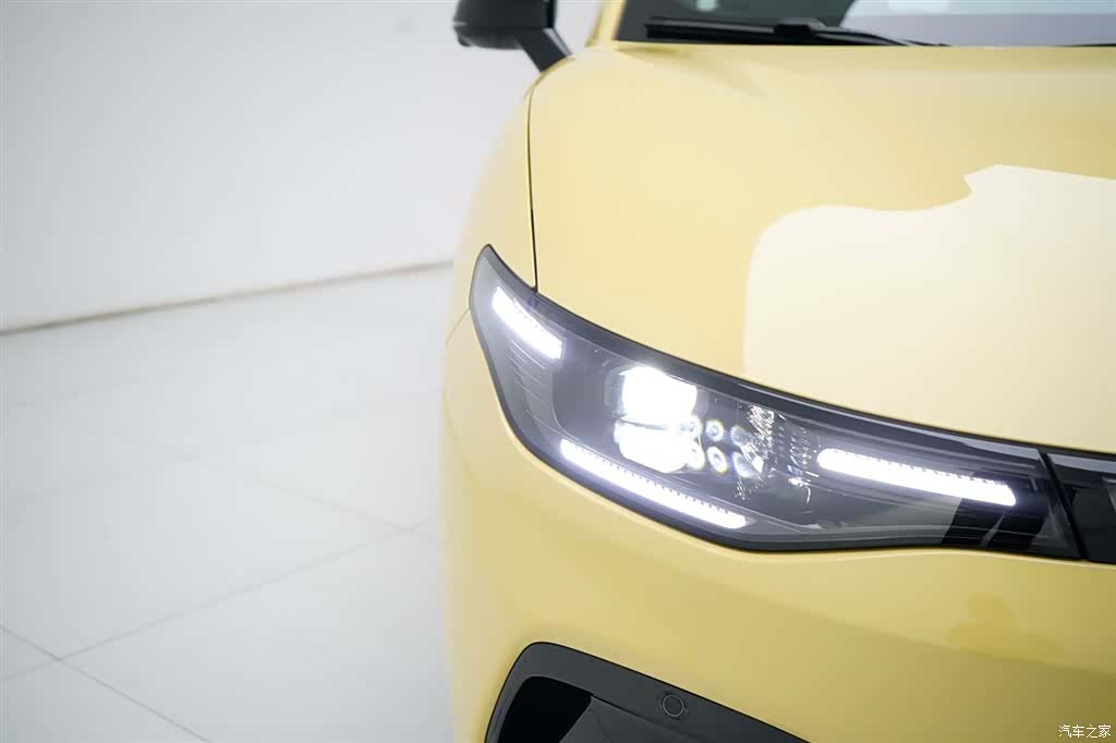 Leapmotor Lafa5, 2026 15