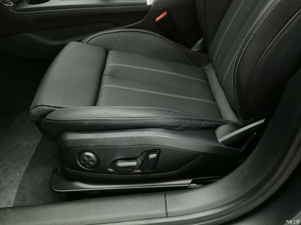 Audi A4L, 2023 20