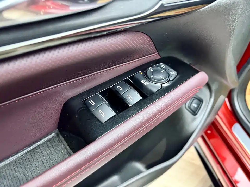 Cadillac CT4