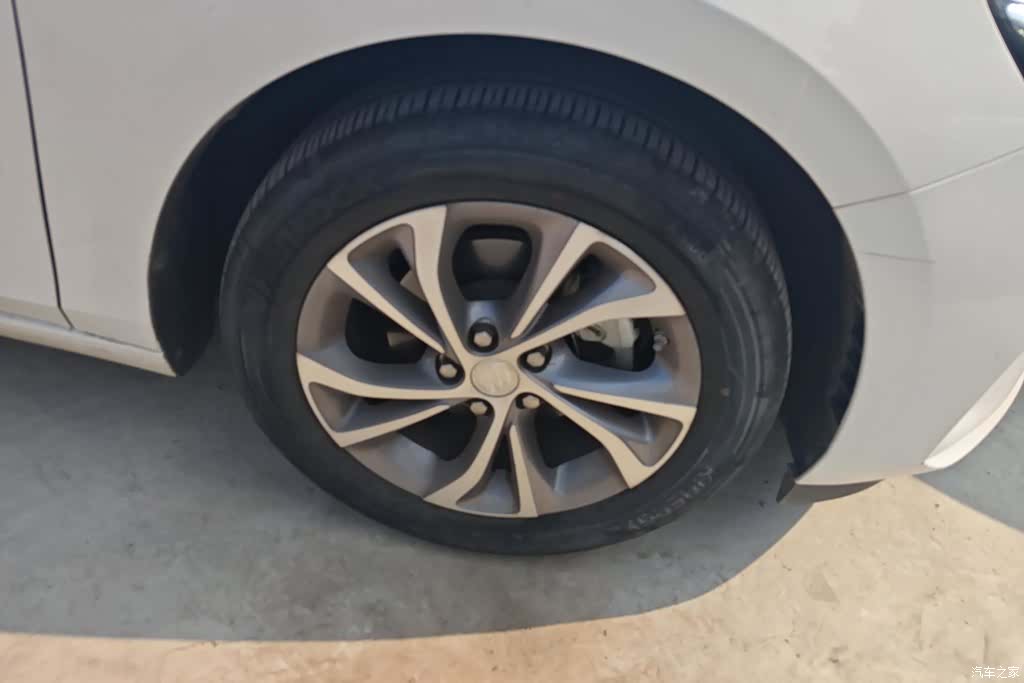 Buick Verano, 2023 6