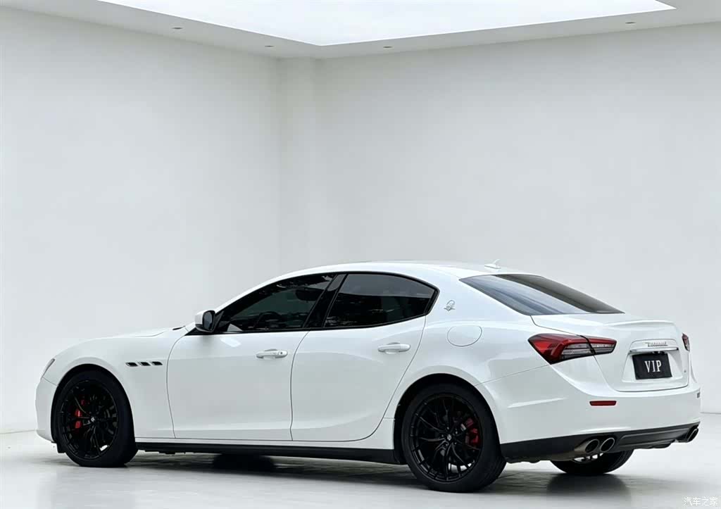 Maserati Ghibli, 2016 9