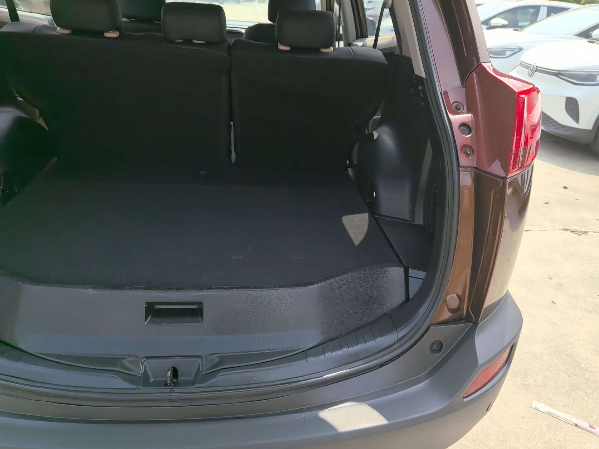 Toyota RAV4, 2014 9